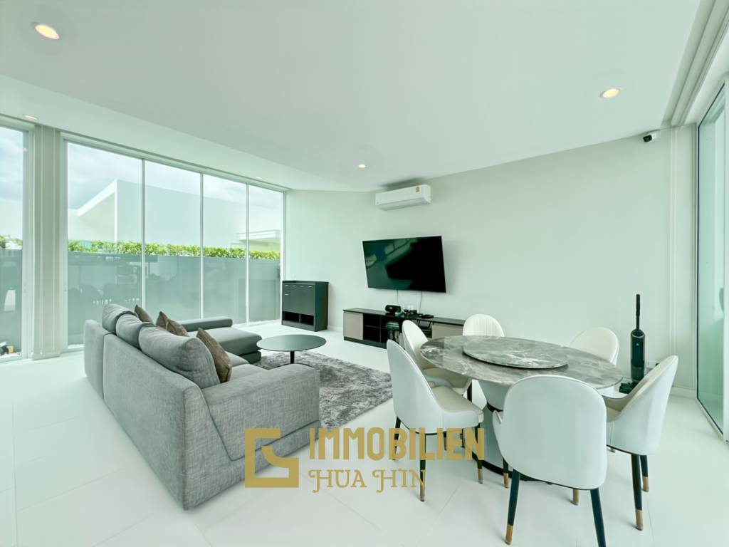 4 Schlafzimmer + 4 Bäder / 184 qm Wohnfläche / Pool