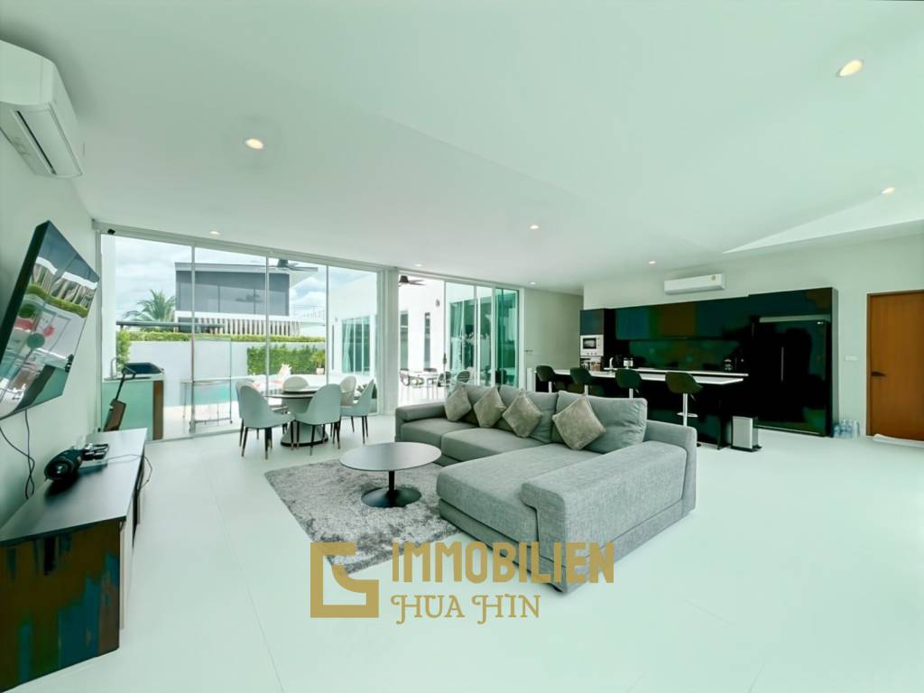 4 Schlafzimmer + 4 Bäder / 184 qm Wohnfläche / Pool