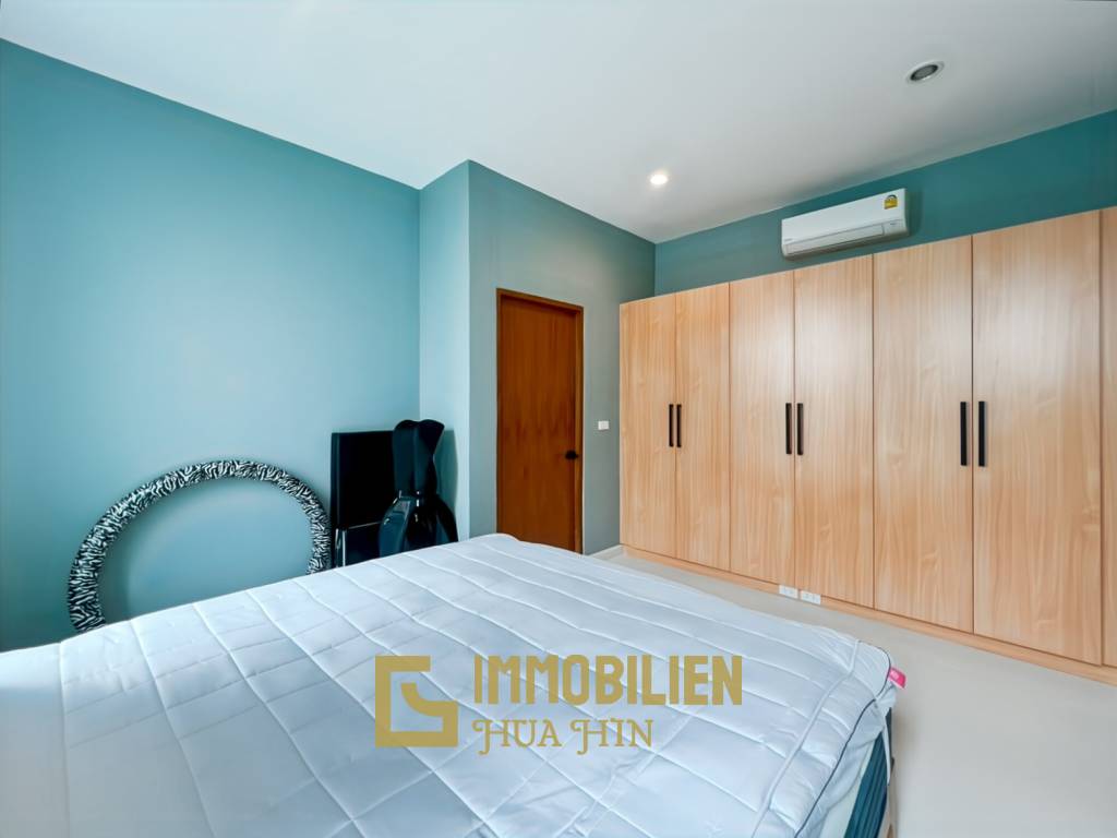 4 Schlafzimmer + 4 Bäder / 184 qm Wohnfläche / Pool