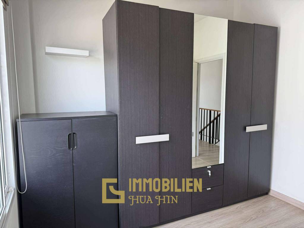 Voll möbliert / 3 Schlafzimmer / Gemeinschaftspool + Fitness