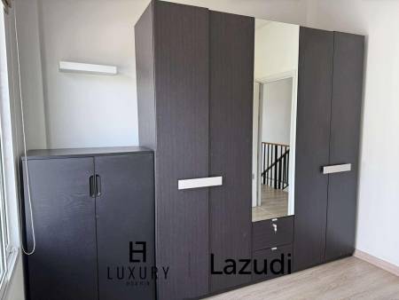 Voll möbliert / 3 Schlafzimmer / Gemeinschaftspool + Fitness