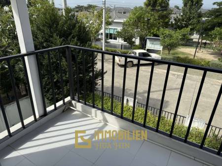 Voll möbliert / 3 Schlafzimmer / Gemeinschaftspool + Fitness