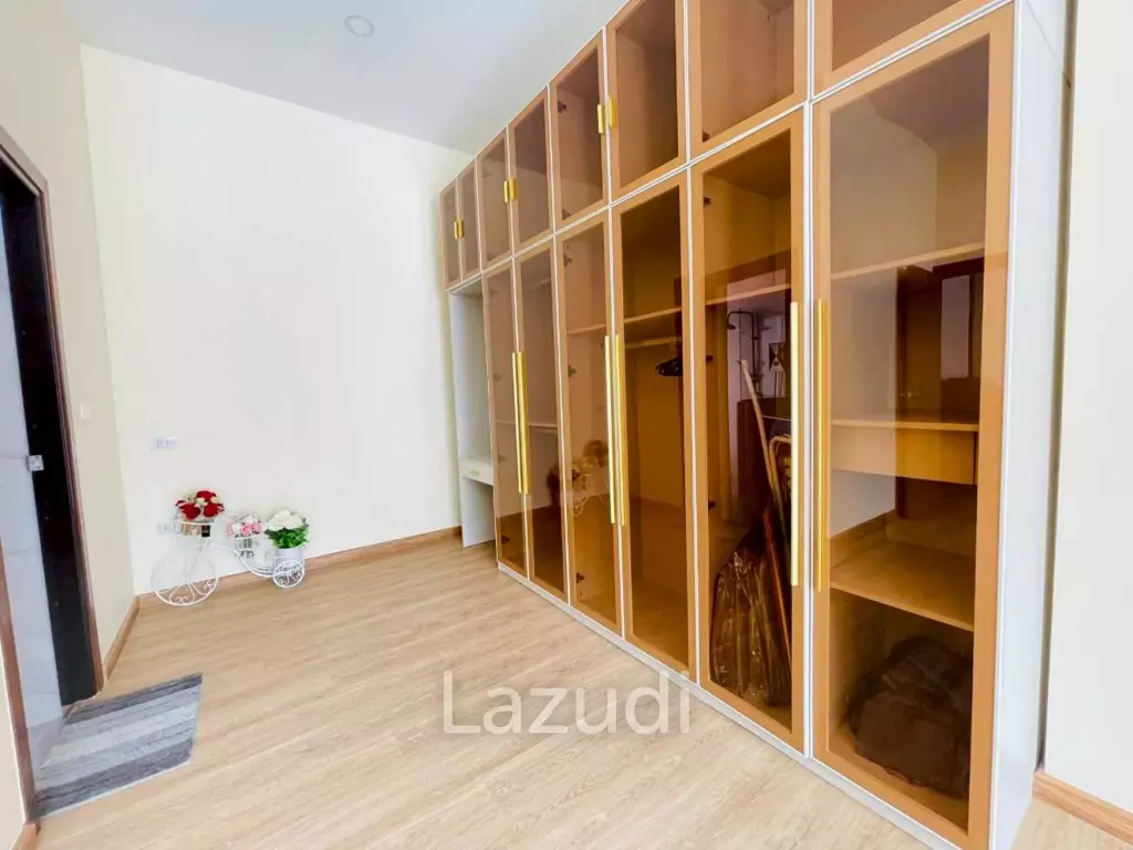 3 Beds 3 Baths 240 SQ.M. Pool Villa In Huay Yai