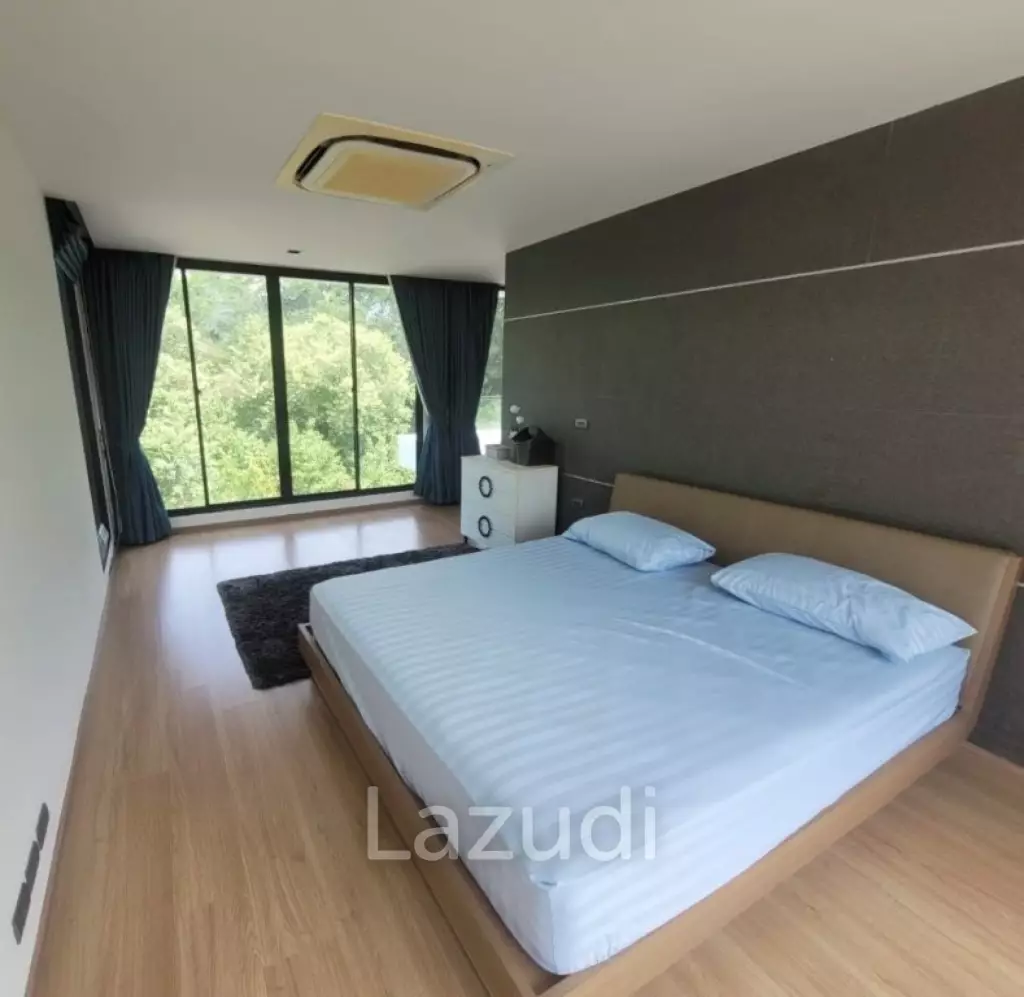 Kao Tao : Great Design 2 storey 4 bed pool villa over looking Golf Course and 2 mins walk to the Beach