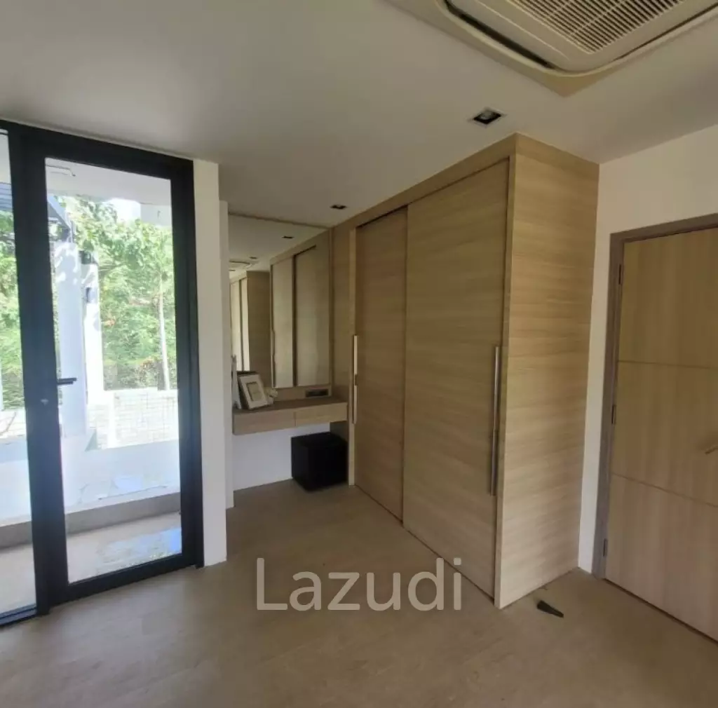 Kao Tao : Great Design 2 storey 4 bed pool villa over looking Golf Course and 2 mins walk to the Beach