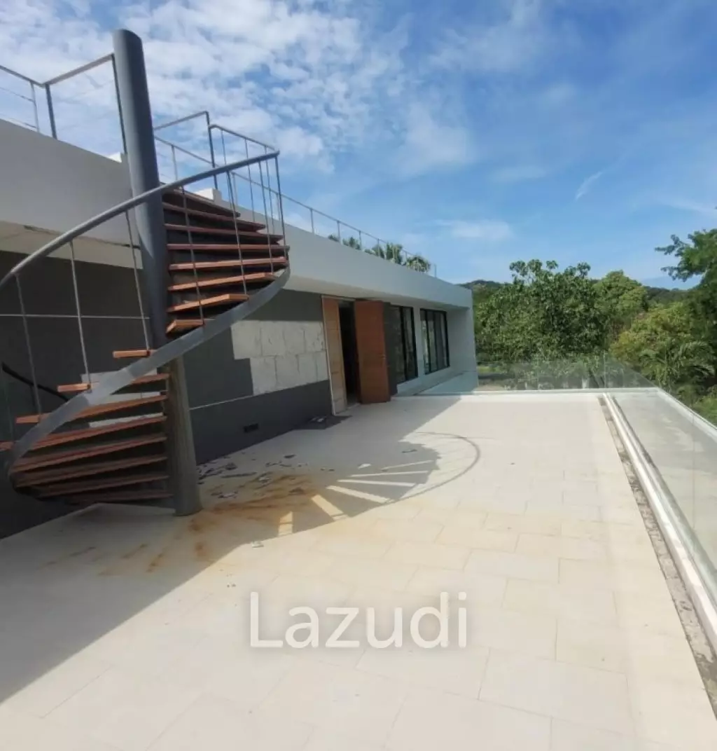 Kao Tao : Great Design 2 storey 4 bed pool villa over looking Golf Course and 2 mins walk to the Beach