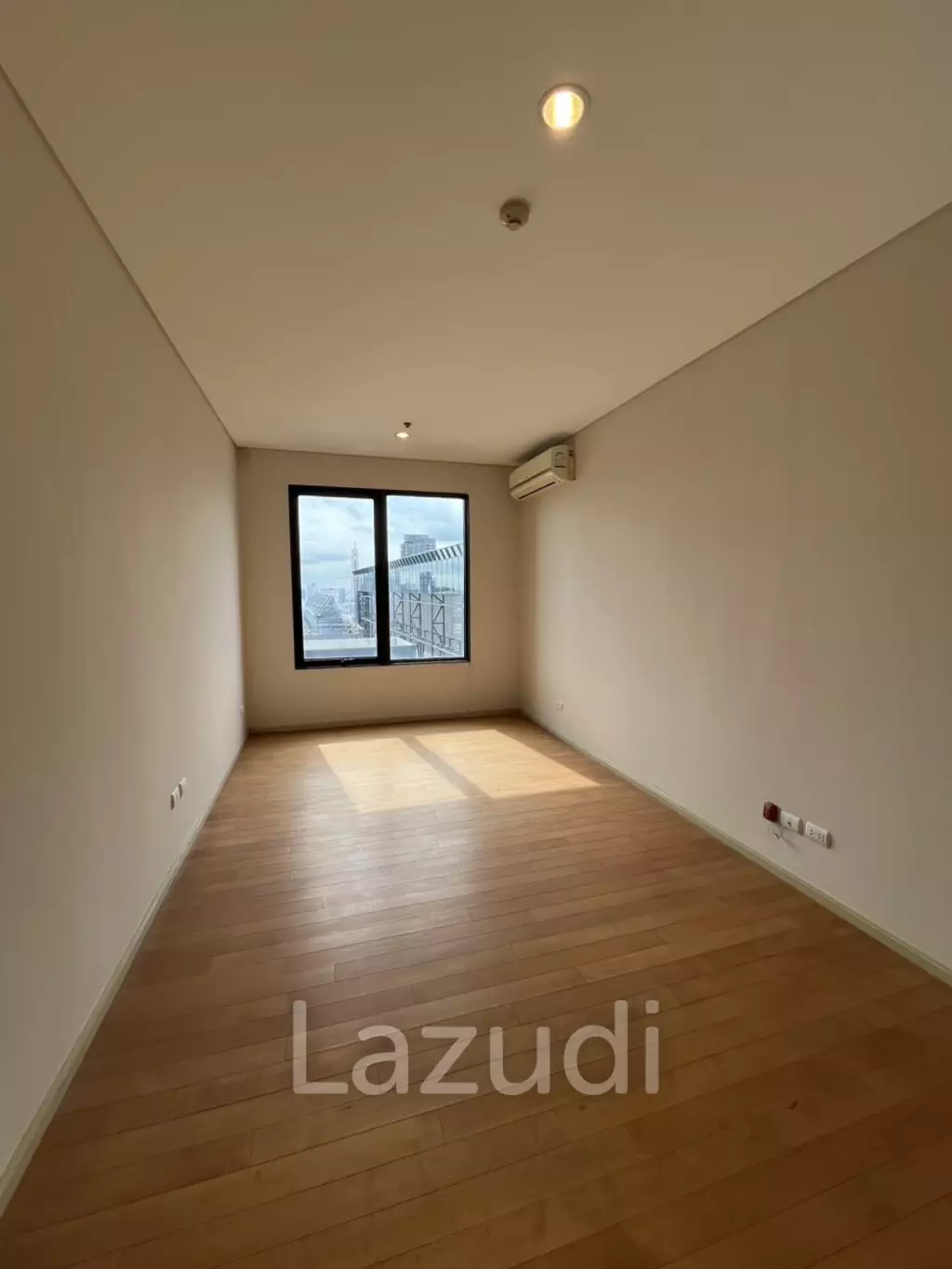 Luxurious 5-Bed Condo at Villa Asoke Bangkok