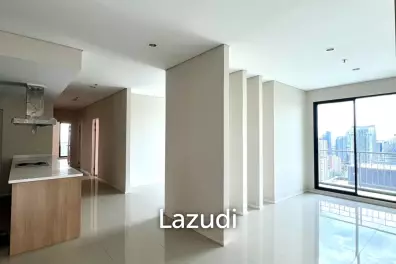 Luxurious 5-Bed Condo at Villa Asoke Bangkok