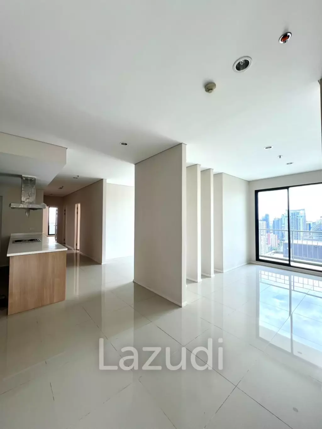 Luxurious 5-Bed Condo at Villa Asoke Bangkok