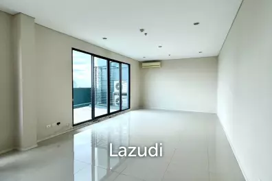 Luxurious 5-Bed Condo at Villa Asoke Bangkok