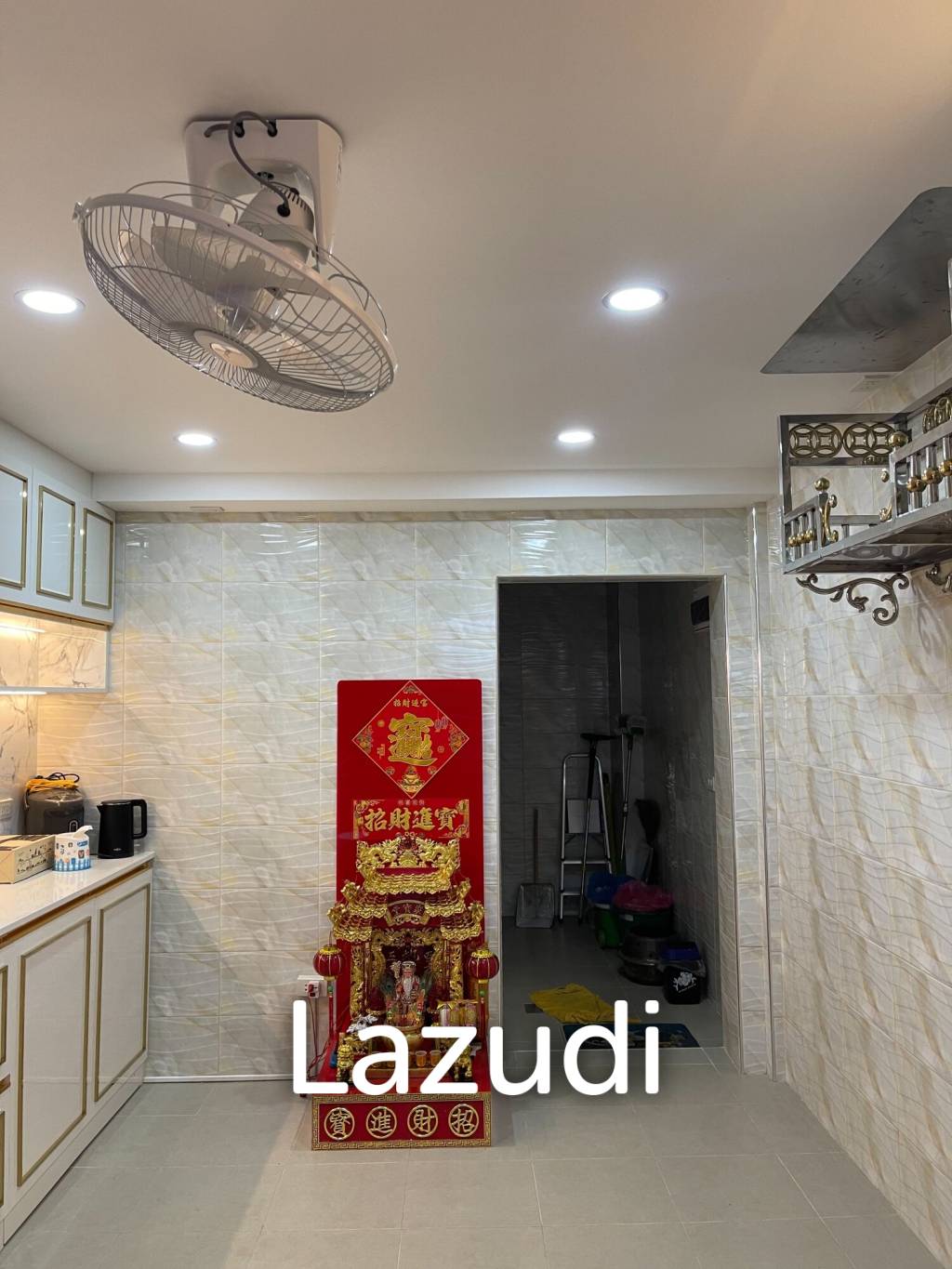 Commercial Townhouse for rent in Bang Rak Bangkok