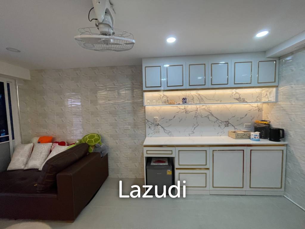 Commercial Townhouse for rent in Bang Rak Bangkok