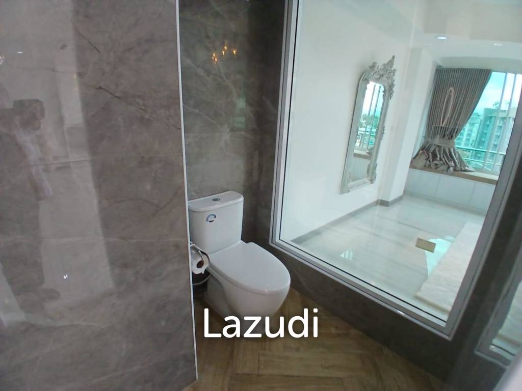 1 Bedroom 1 Bathroom 87 SQ.M. Somphong Condotel