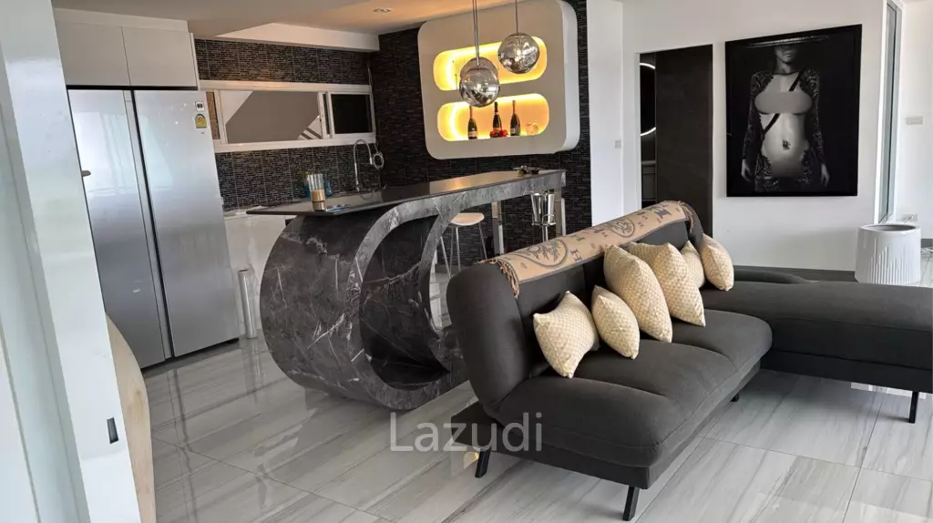 1 Bedroom 1 Bathroom 87 SQ.M. Somphong Condotel