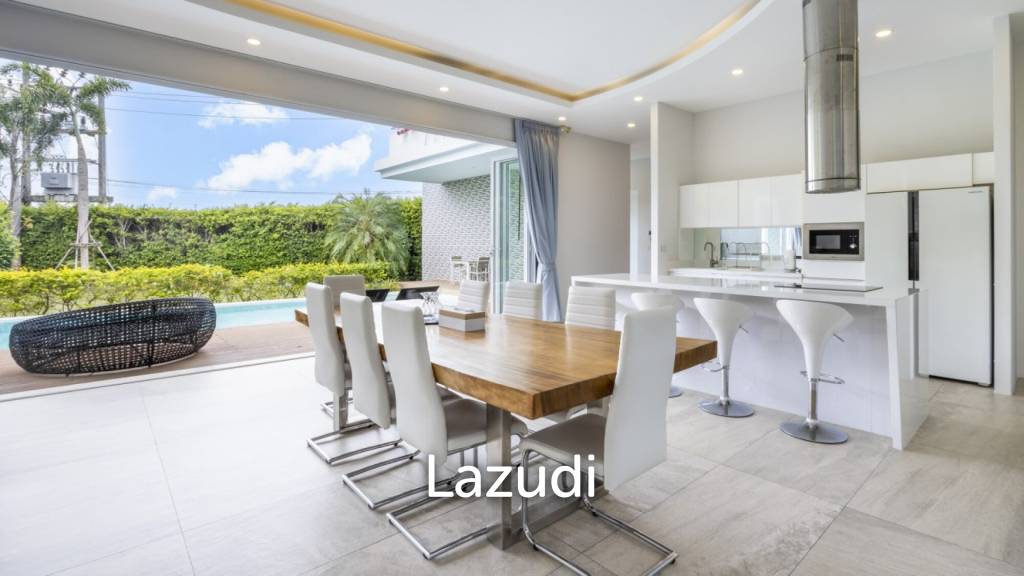 Modern Standalone 3-Bedroom Pool Villa for Sale in Soi Pasak