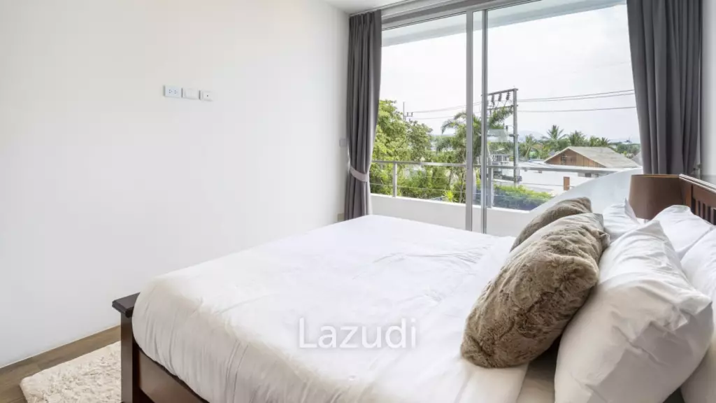 Modern Standalone 3-Bedroom Pool Villa for Sale in Soi Pasak