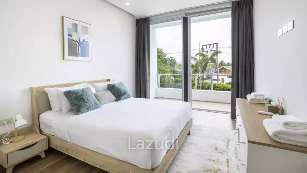 Modern Standalone 3-Bedroom Pool Villa for Sale in Soi Pasak