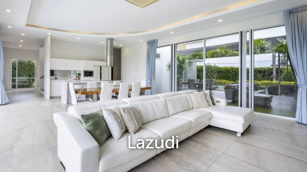 Modern Standalone 3-Bedroom Pool Villa for Sale in Soi Pasak