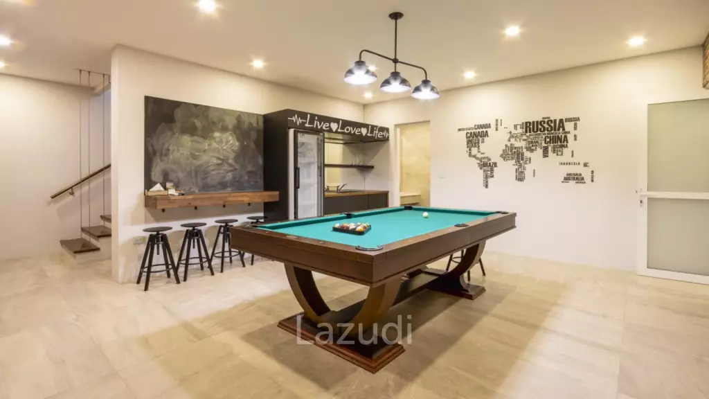 Modern Standalone 3-Bedroom Pool Villa for Sale in Soi Pasak