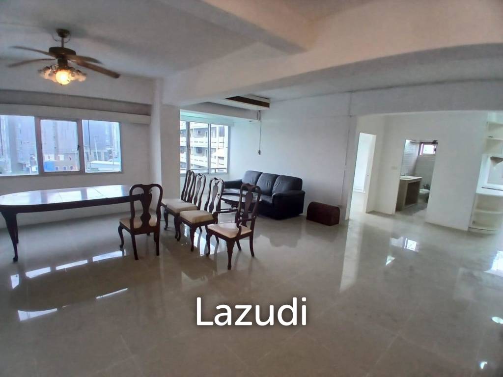 2 Bedrooms 2 Bathrooms 179 SQ.M. Somphong Condotel
