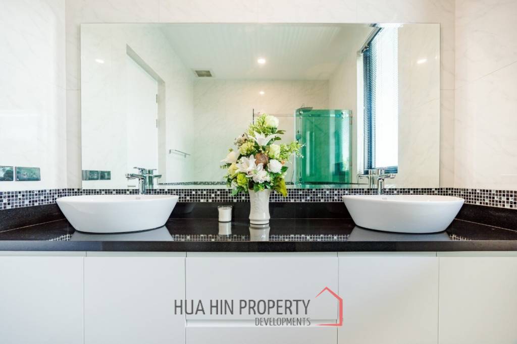 3 Bed 2 Bath 256 SQ,M Botanica Hua Hin