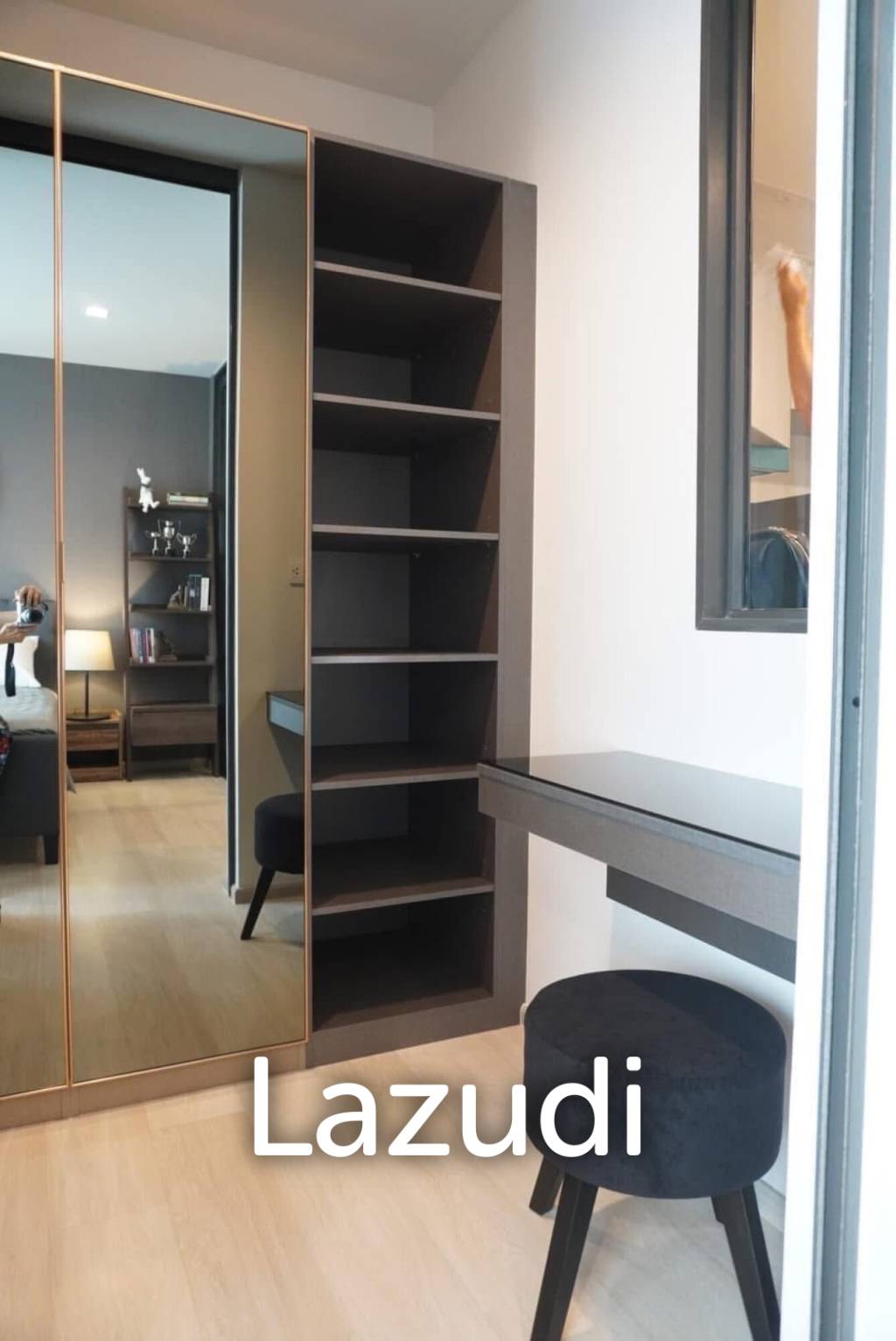 1 Bed 1 Bath  35 SQ.M Life One Wireless