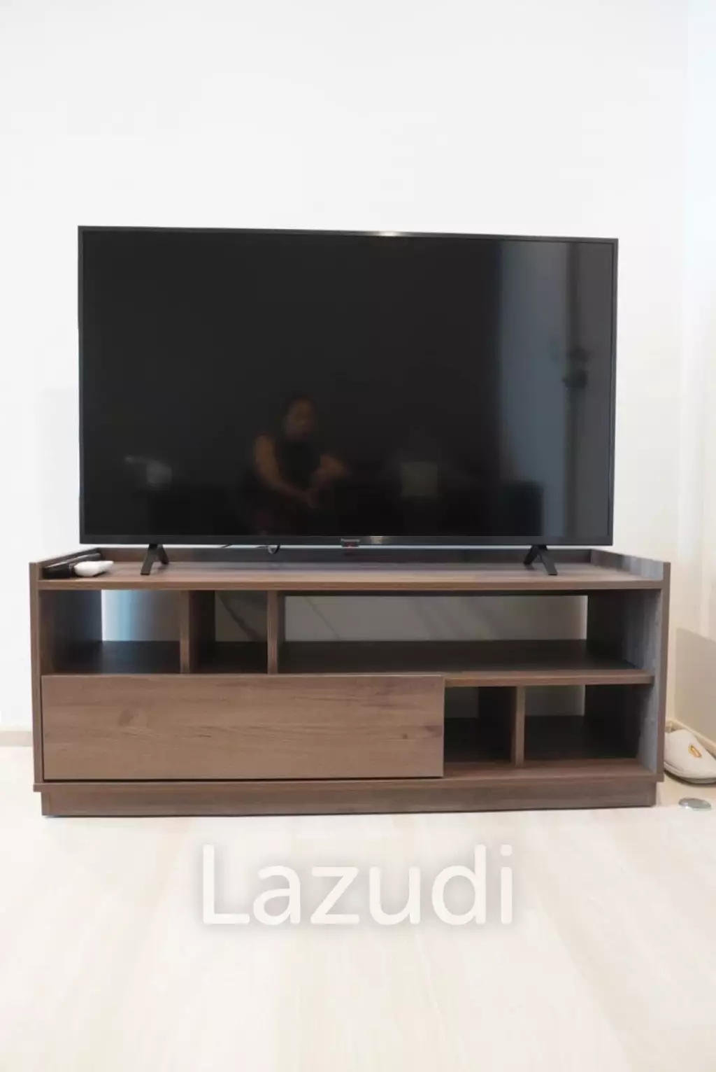 1 Bed 1 Bath  35 SQ.M Life One Wireless