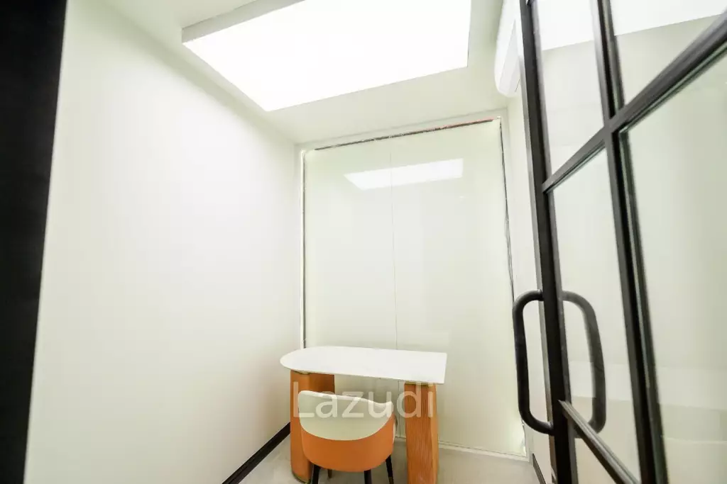 Premium Fully Furnished Office in Huai Khwang