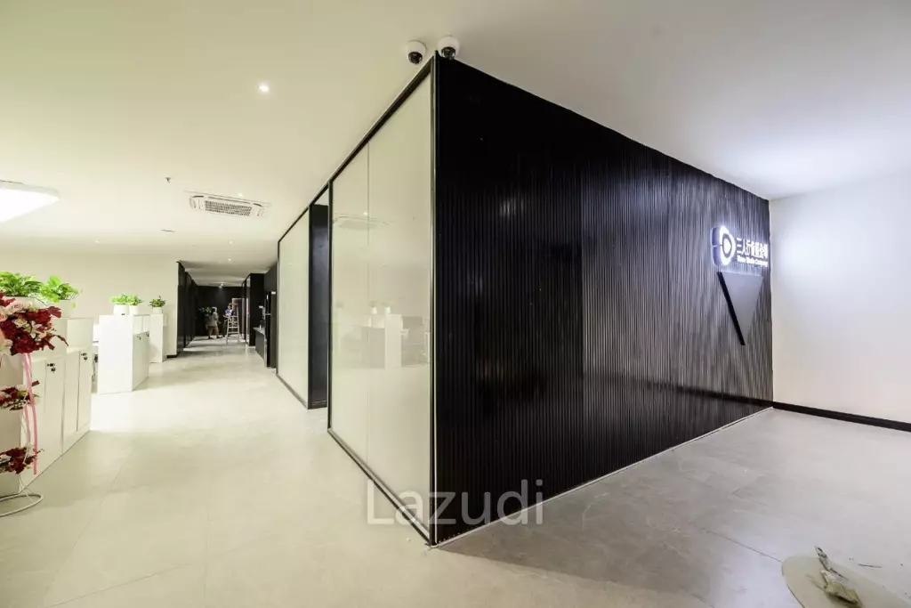 Premium Fully Furnished Office in Huai Khwang