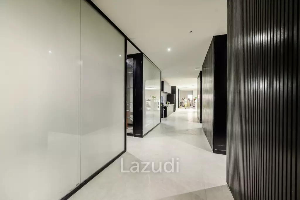 Premium Fully Furnished Office in Huai Khwang
