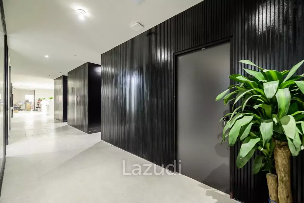 Premium Fully Furnished Office in Huai Khwang