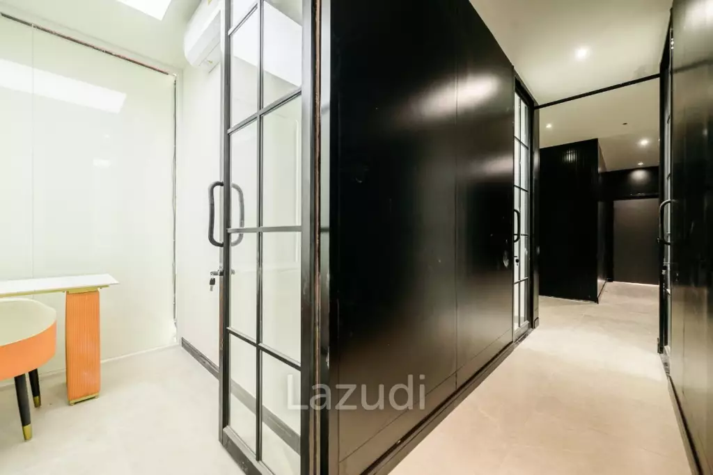 Premium Fully Furnished Office in Huai Khwang