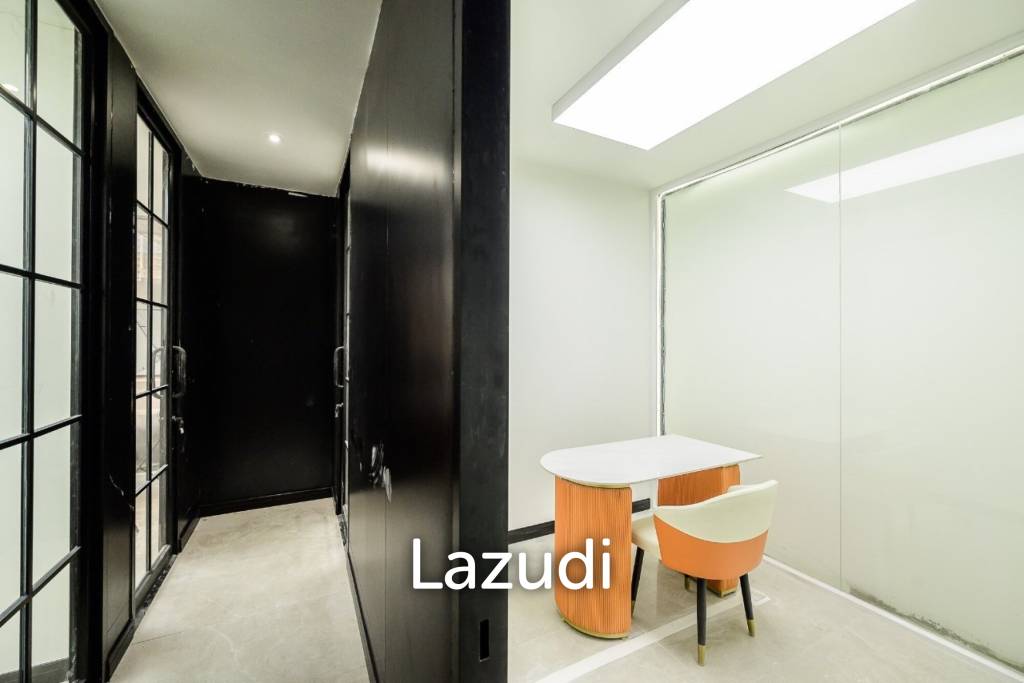 Premium Fully Furnished Office in Huai Khwang