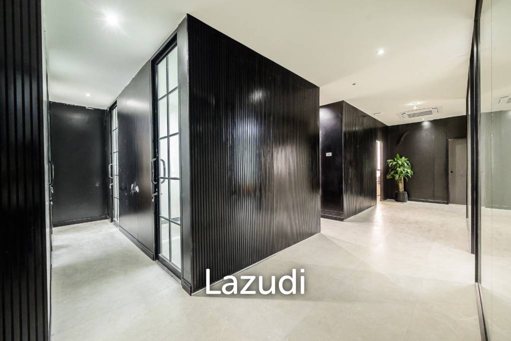 Premium Fully Furnished Office in Huai Khwang