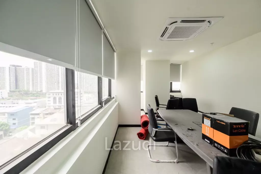 Premium Fully Furnished Office in Huai Khwang