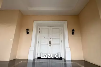 The Royal Residence Kaset–Nawamin Detached House with Private Swimming Pool 6 Bed 8 Bath 393.40 SQ.Wah