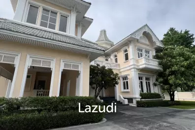 The Royal Residence Kaset–Nawamin Detached House with Private Swimming Pool 6 Bed 8 Bath 393.40 SQ.Wah
