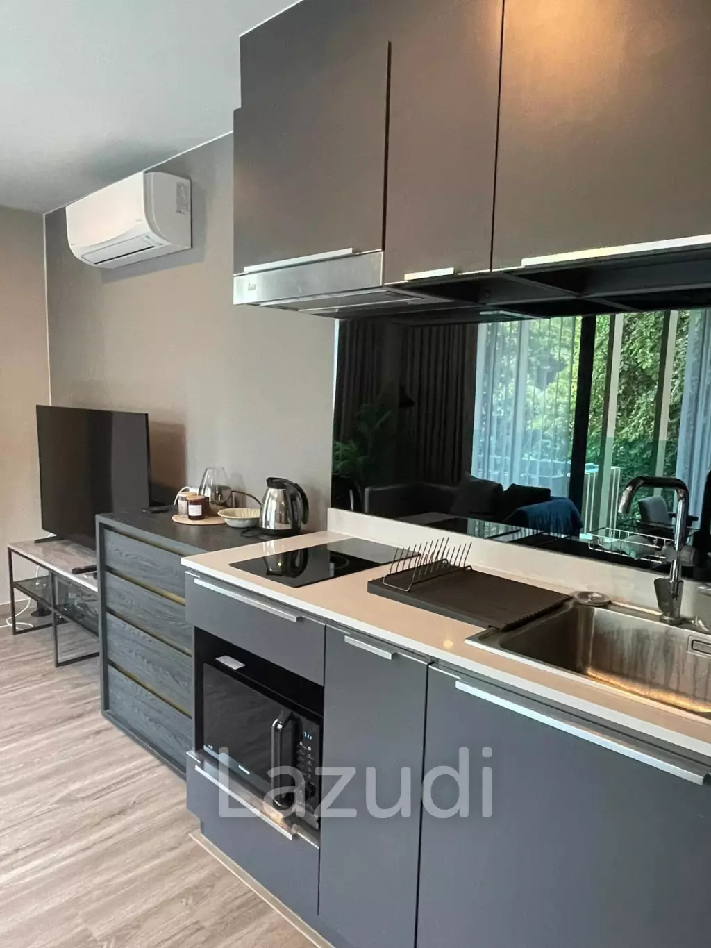1 Bedroom 1 Bathroom 35 Sq.m The Teak Sukhumvit 39