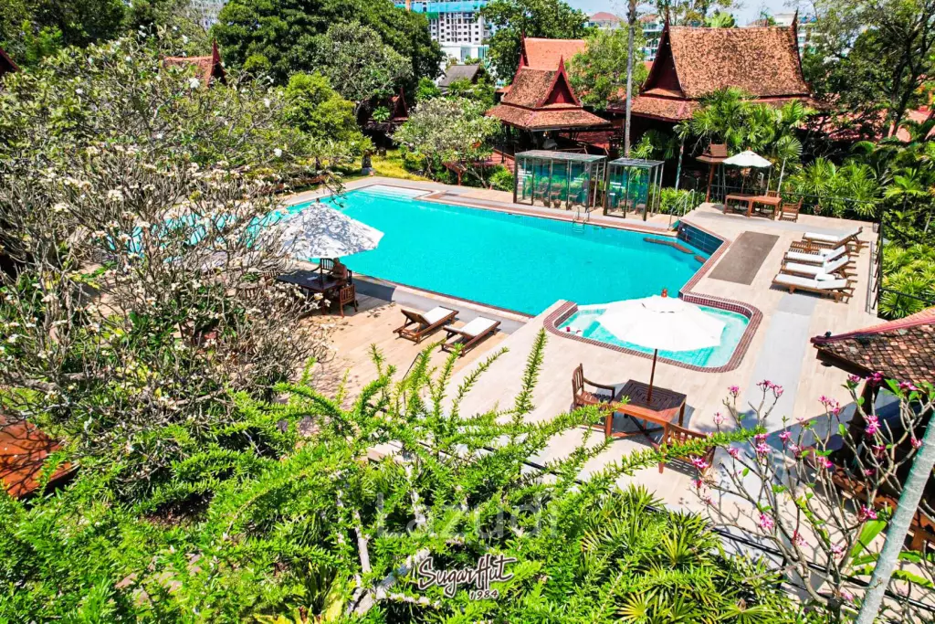 Business with Villa For Rent In Thappraya Area