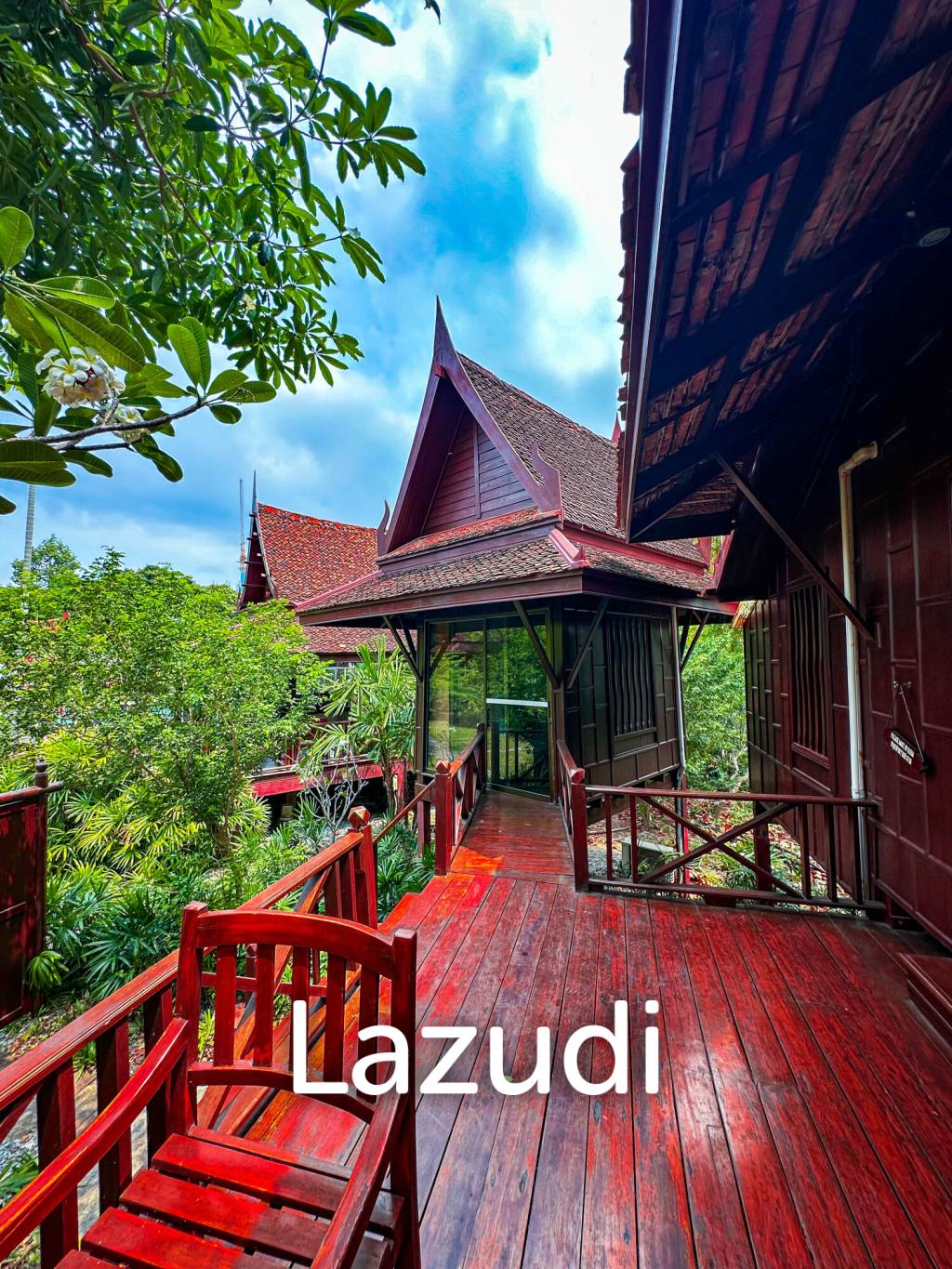 Business with Villa For Rent In Thappraya Area