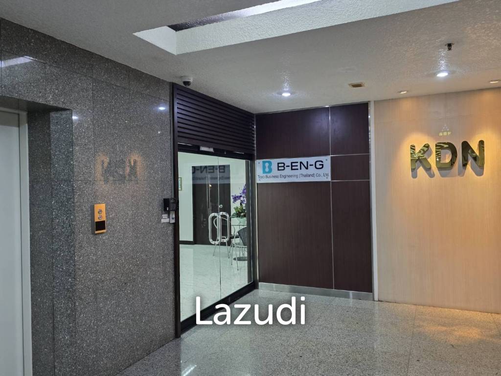 CTI Tower Modern Office Space in Khlong Toei Bangkok