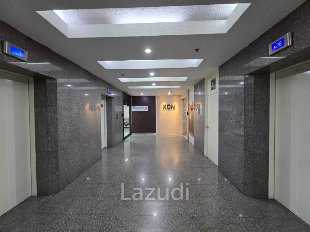 CTI Tower Modern Office Space in Khlong Toei Bangkok