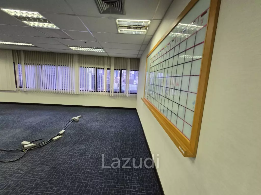 CTI Tower Modern Office Space in Khlong Toei Bangkok