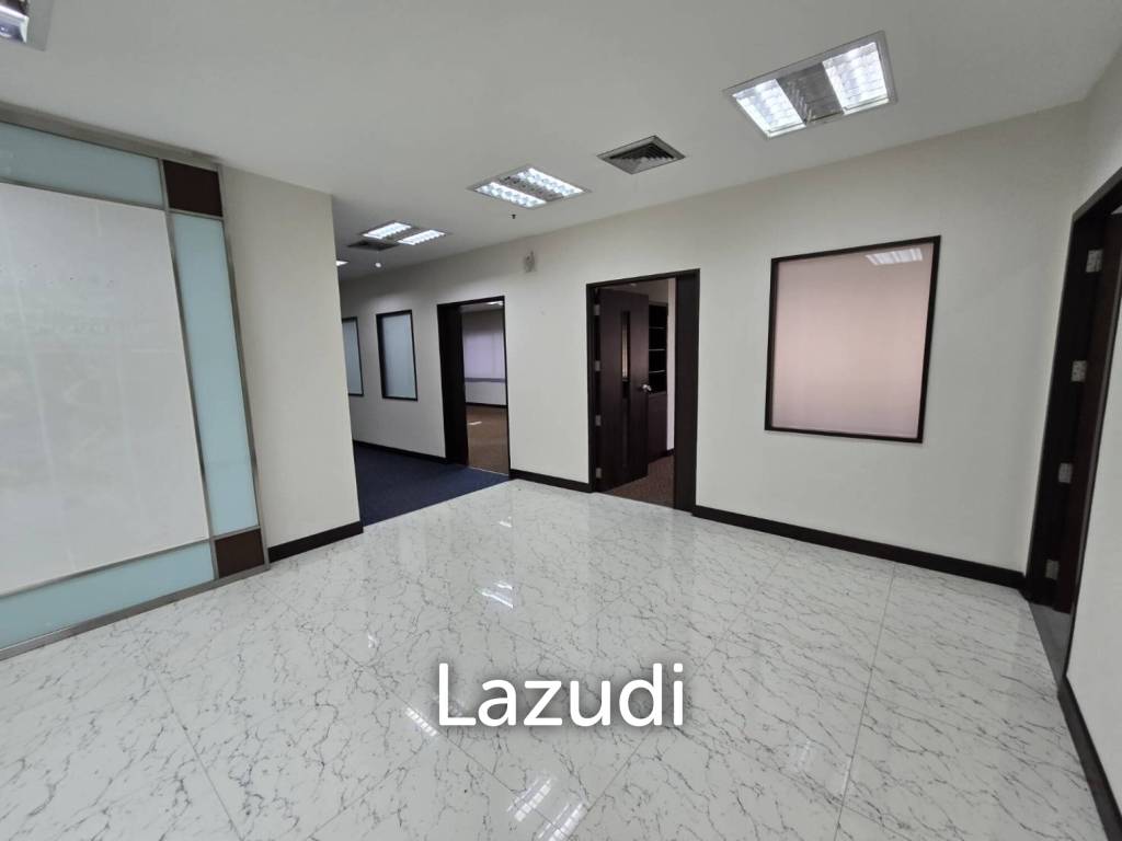 CTI Tower Modern Office Space in Khlong Toei Bangkok