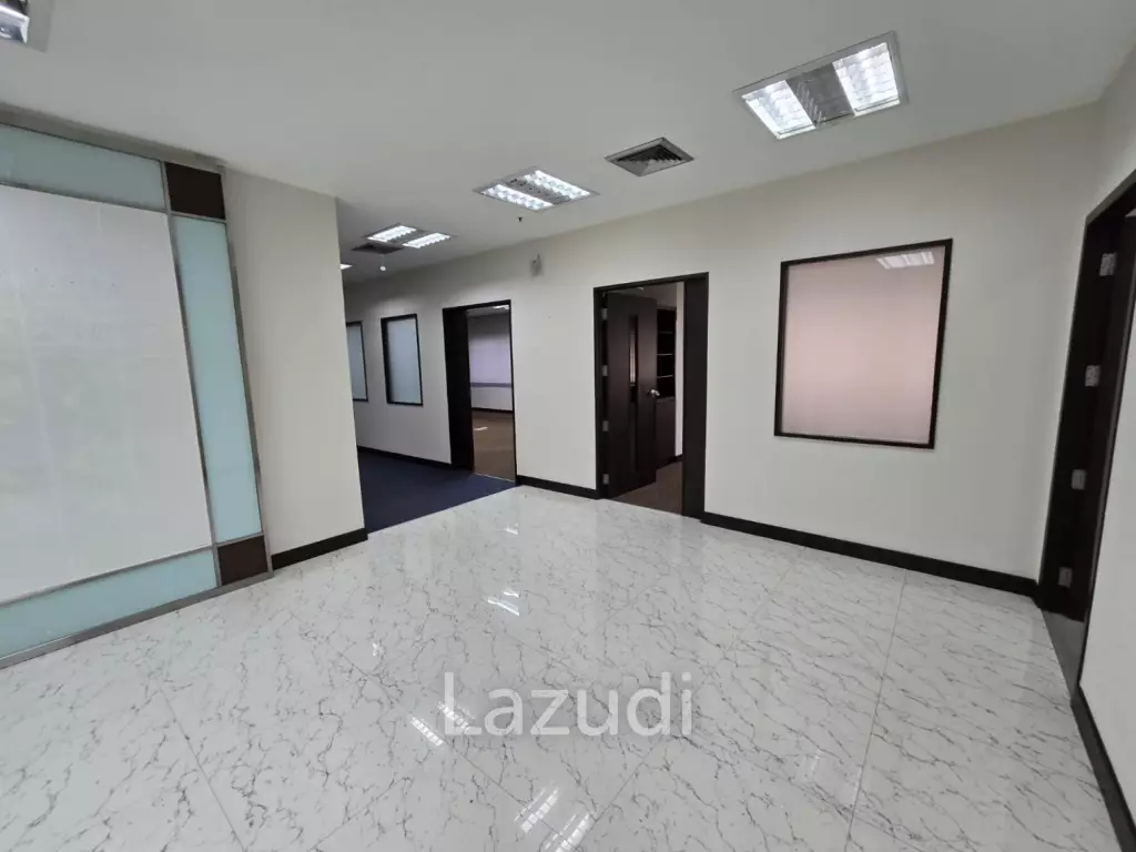 CTI Tower Modern Office Space in Khlong Toei Bangkok