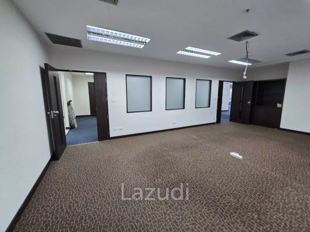 CTI Tower Modern Office Space in Khlong Toei Bangkok
