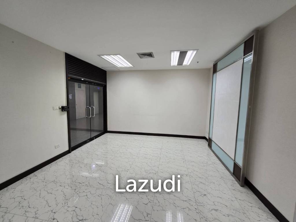 CTI Tower Modern Office Space in Khlong Toei Bangkok