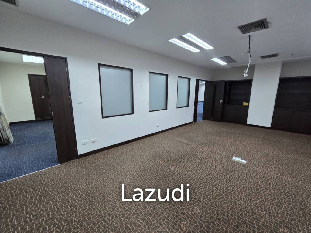 CTI Tower Modern Office Space in Khlong Toei Bangkok