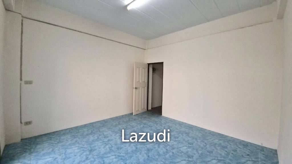 4 Beds 3 Baths 192 SQ.M. Commercial Building