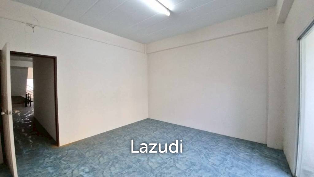 4 Beds 3 Baths 192 SQ.M. Commercial Building
